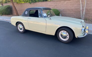 Datsun-fairlady-roadster-1966-white-3