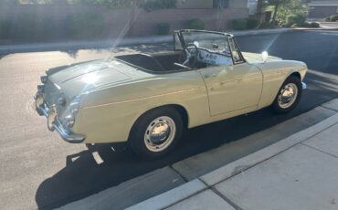 Datsun-fairlady-roadster-1966-white-6