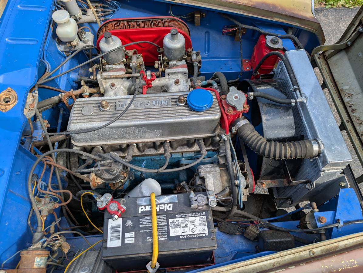 Datsun-fairlady-roadster-convertible-1966-yellow-2