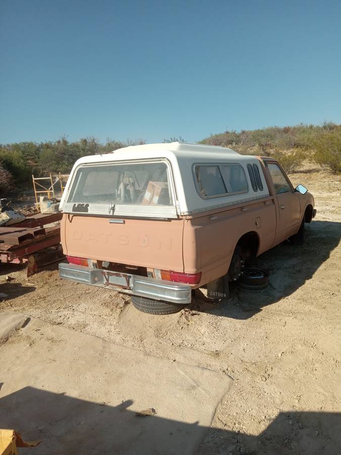 Datsun-pickup-1982-2