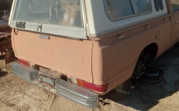 Datsun-pickup-1982