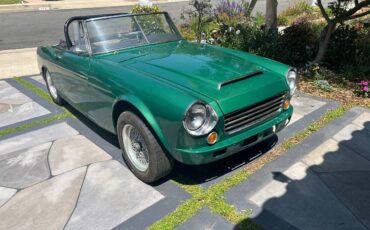 Datsun-roadster-1967-green-2