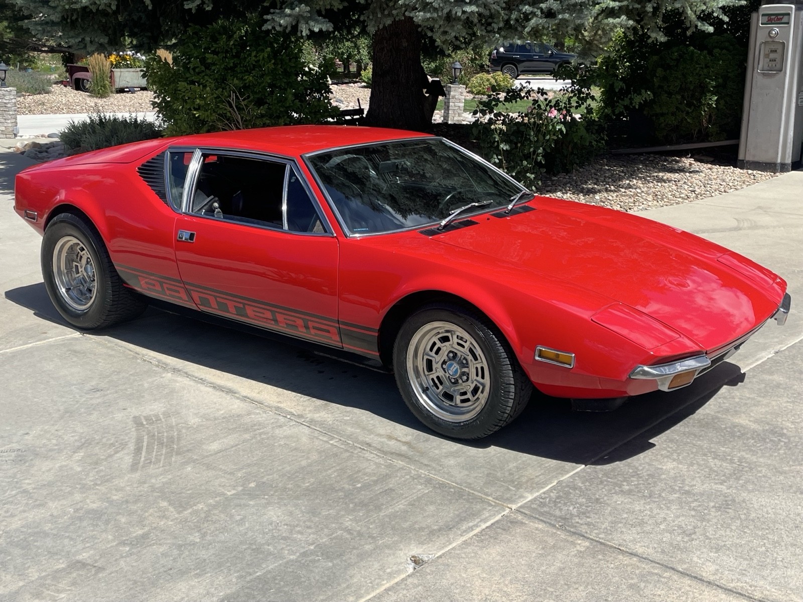 De-Tomaso-Pantera-1972