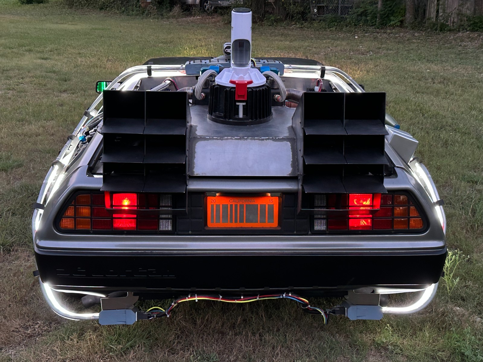 DeLorean-1981-12