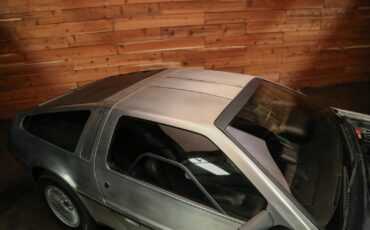 DeLorean-1981-15