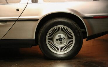DeLorean-1981-17
