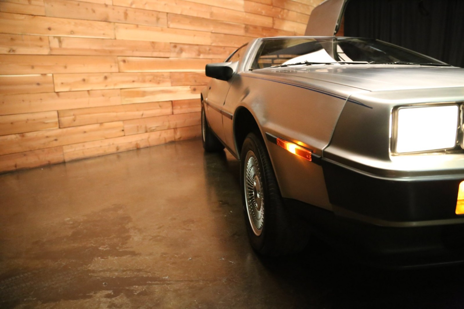 DeLorean-1981-19