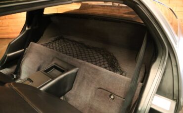 DeLorean-1981-27