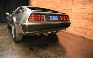 DeLorean-1981-31