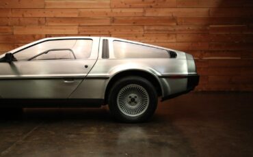 DeLorean-1981-6