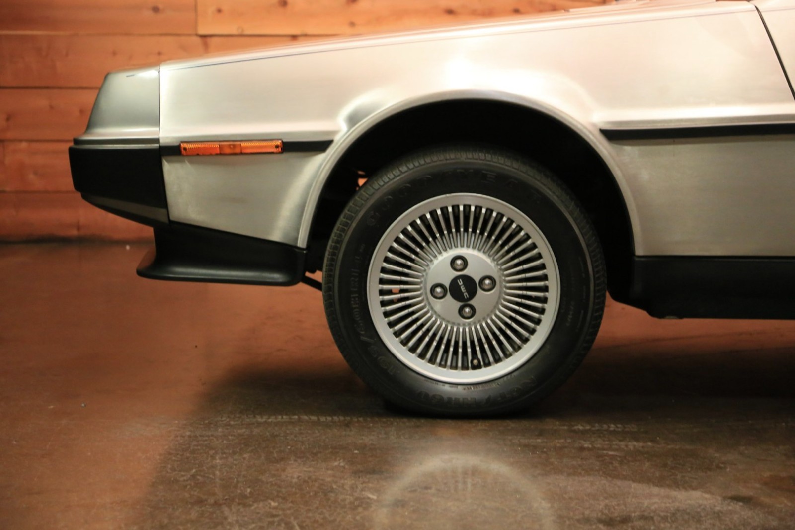 DeLorean-1981-7