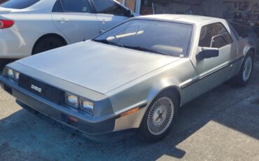 DeLorean-DMC-12-1981