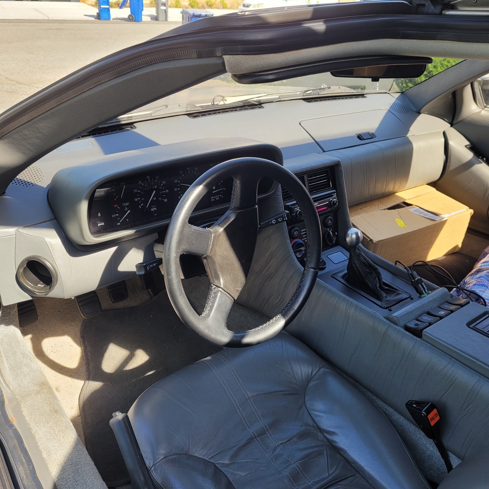 DeLorean-DMC-12-1981-6