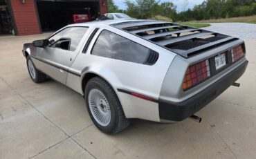 DeLorean-DMC12-1981-Coupe-1