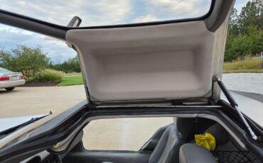 DeLorean-DMC12-1981-Coupe-16