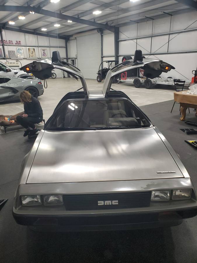 Delorean-dmc-12-1982-silver