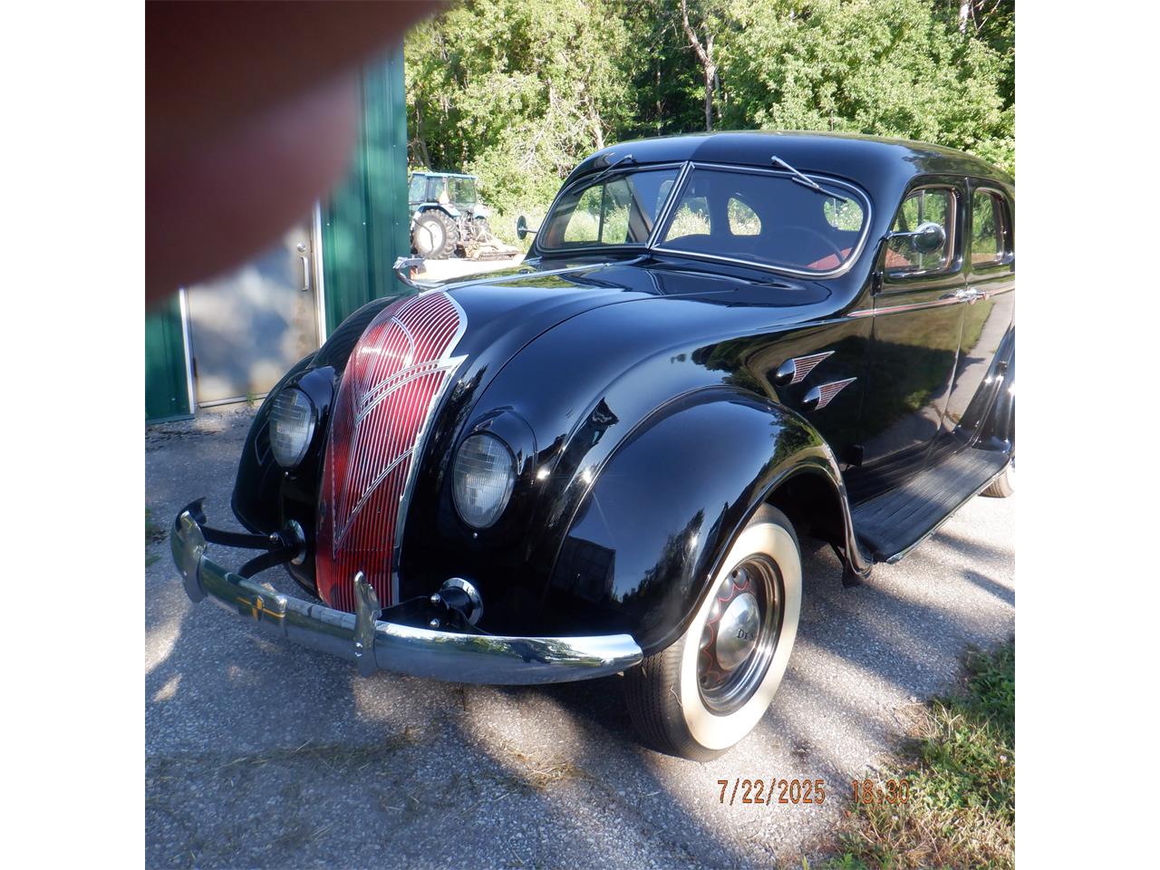 Desoto-S-2-airflow-1936-black-burgundy-1