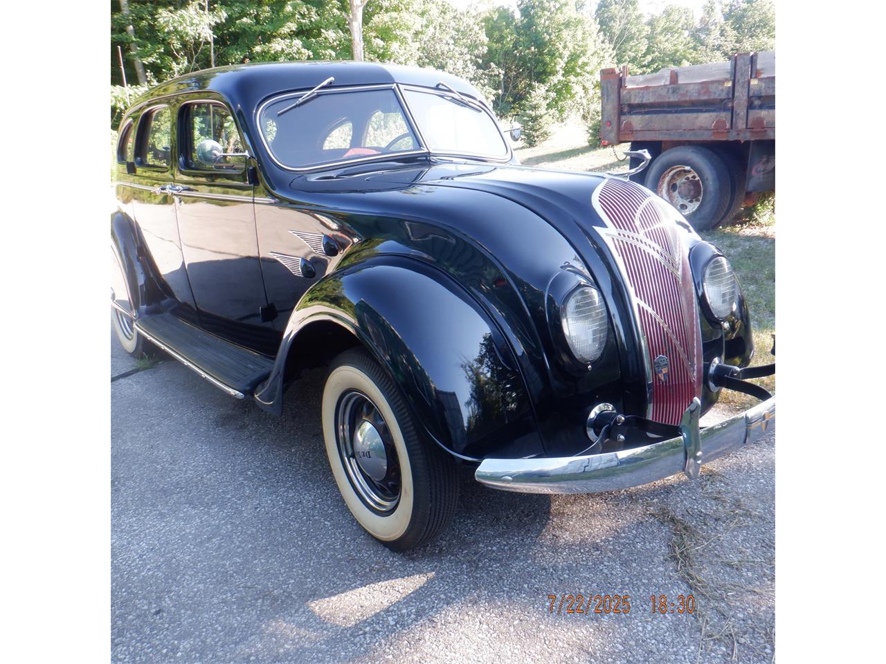 Desoto-S-2-airflow-1936-black-burgundy-10
