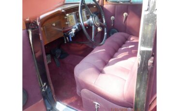 Desoto-S-2-airflow-1936-black-burgundy-4