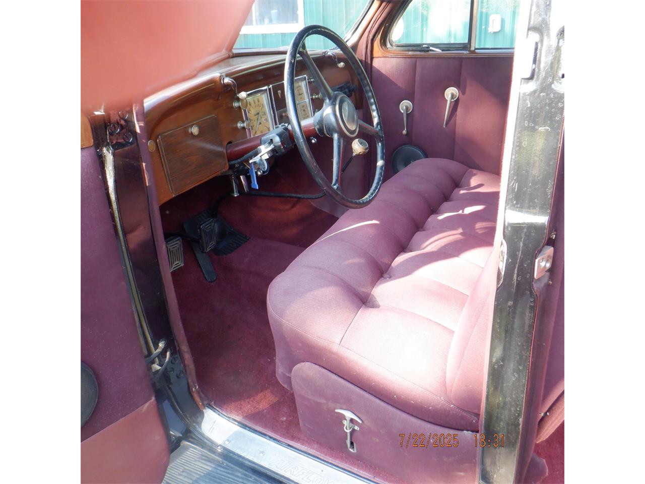 Desoto-S-2-airflow-1936-black-burgundy-4