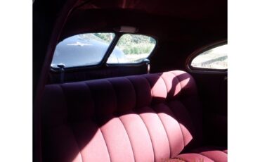 Desoto-S-2-airflow-1936-black-burgundy-6