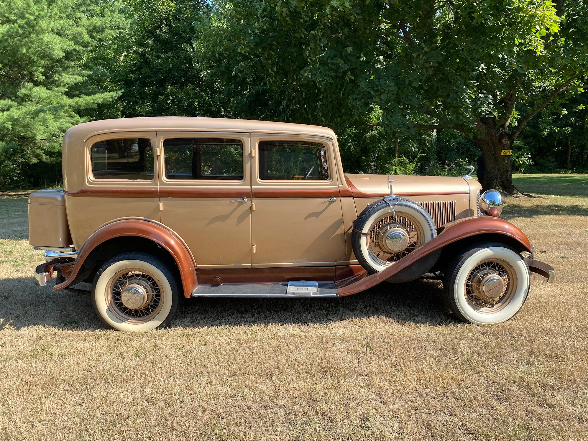 Desoto-Sc-1932-Tan