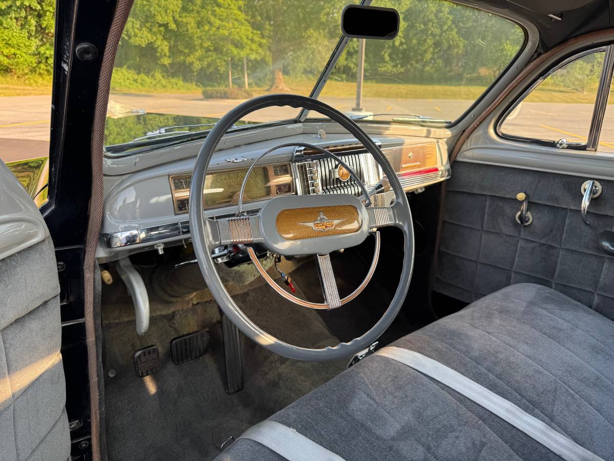 Desoto-coupe-1942-black-21