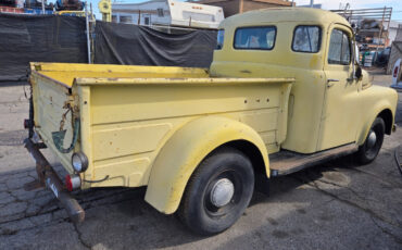Dodge-12-ton-truck-5-window-pilot-house-1952-Standard-Cab-Pickup-2