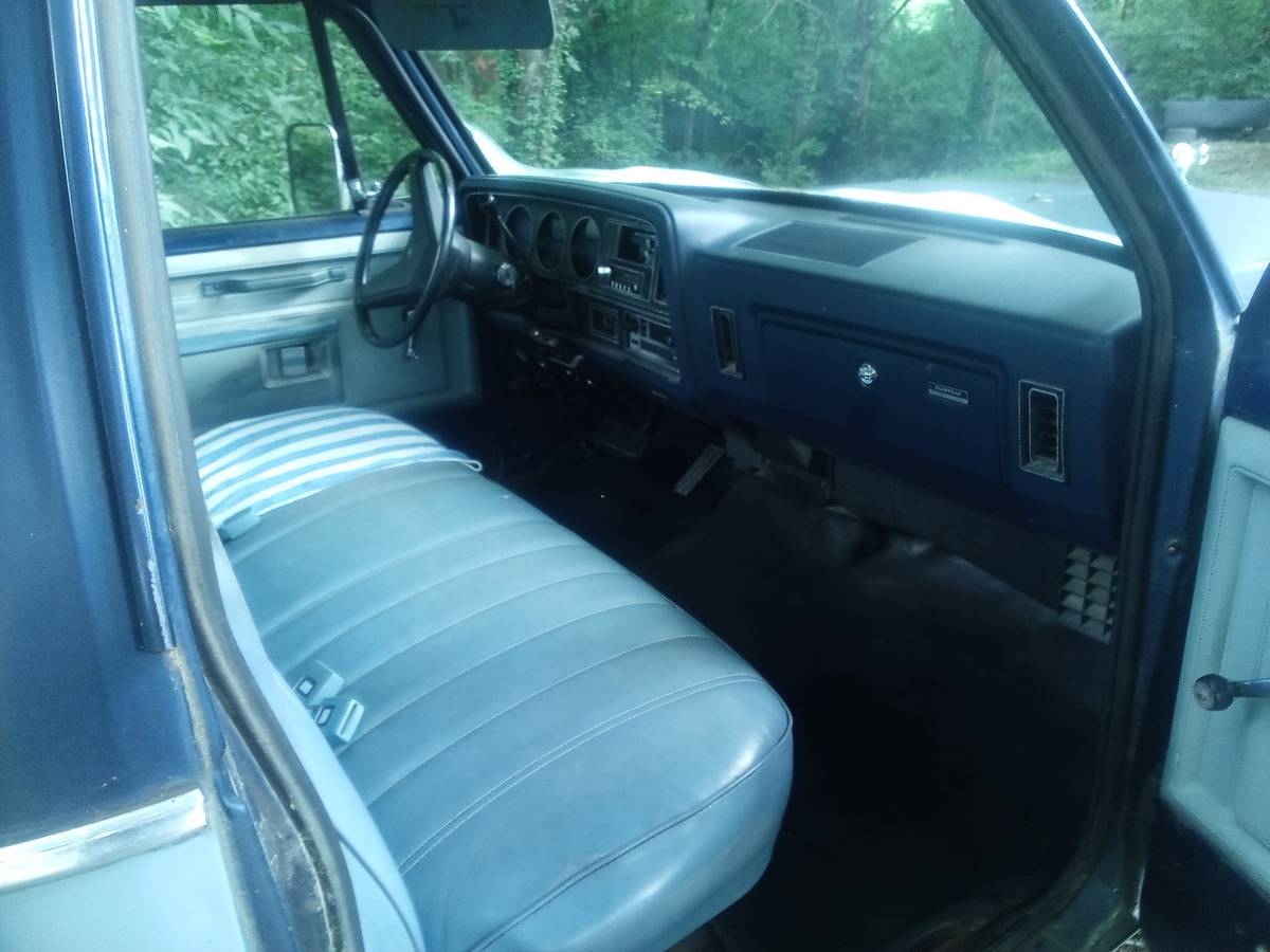 Dodge-1500-1985-5