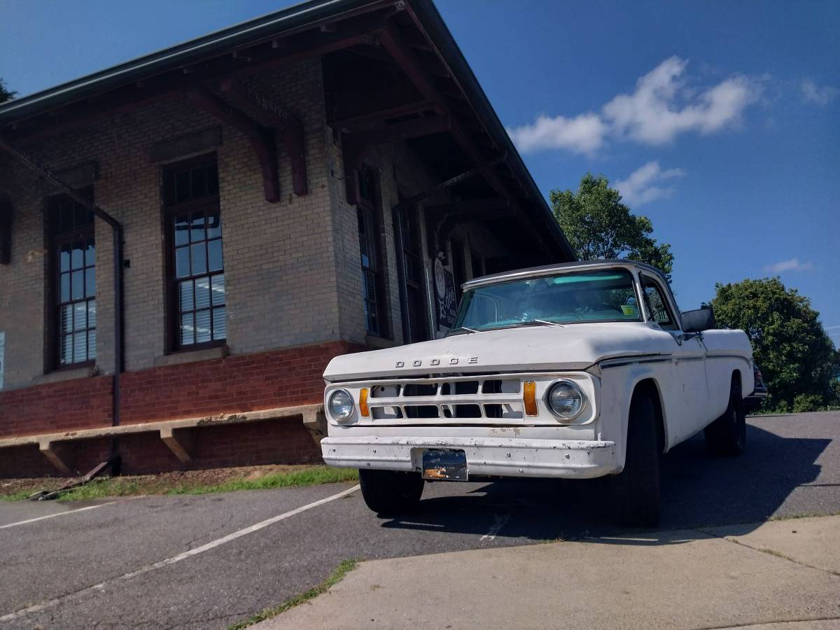 Dodge-1969-white-1