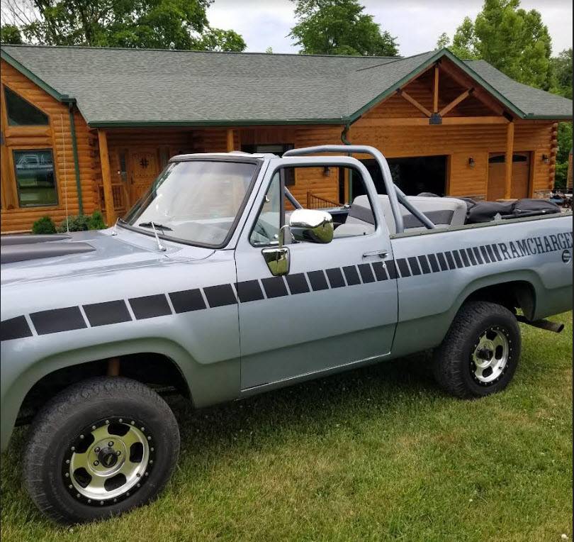 Dodge-1979-blue-1