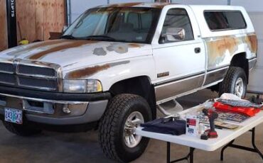 Dodge-2500-diesel-1994-white