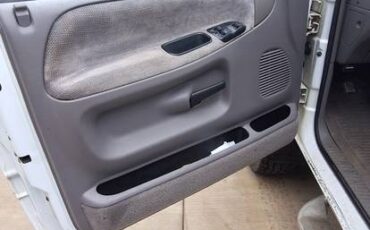 Dodge-2500-diesel-1994-white-6