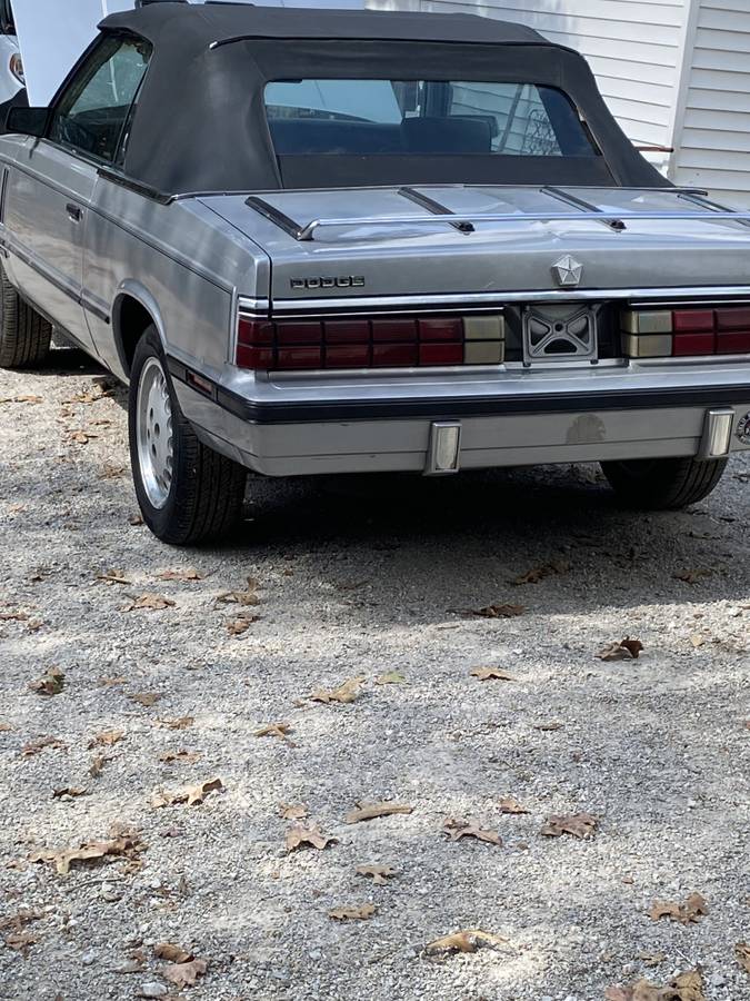 Dodge-600-1985-silver-2