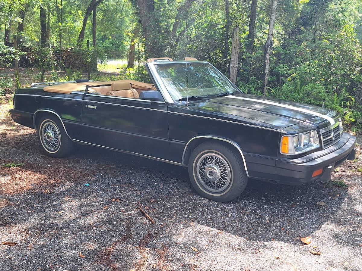 Dodge-600-1986-black-1