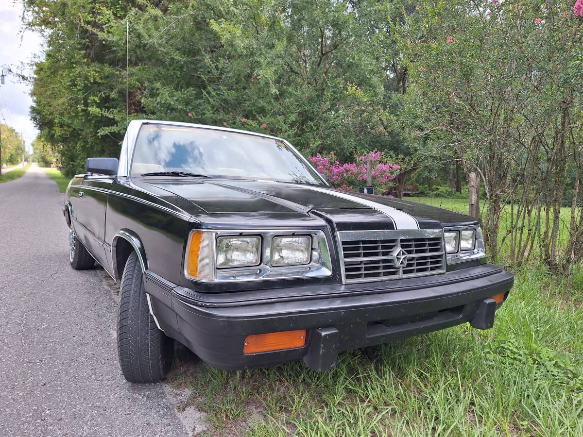Dodge-600-1986-black-11