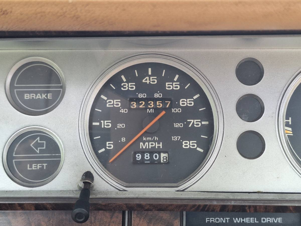 Dodge-600-1986-black-6