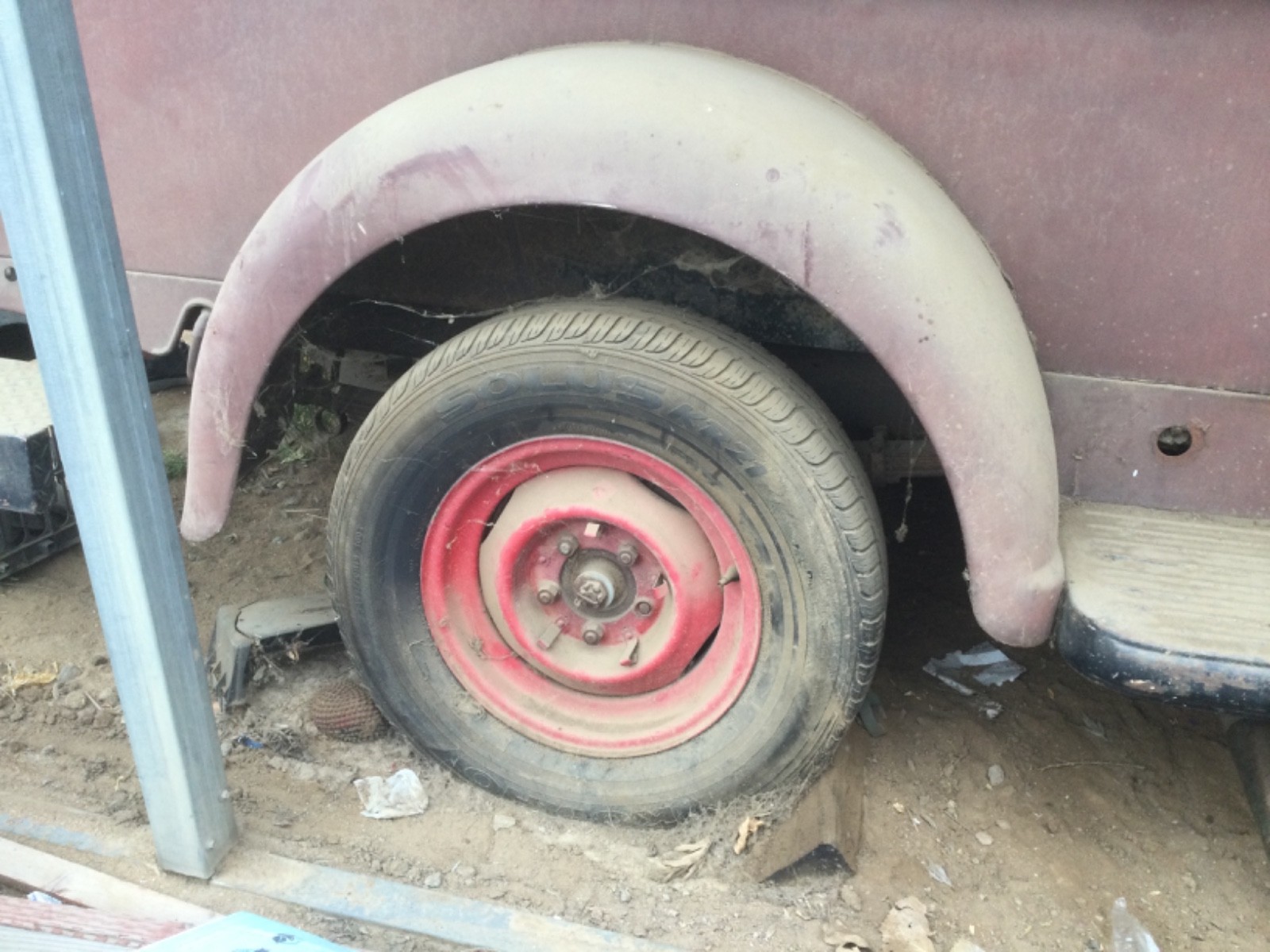 Dodge-B-Series-1951-Pickup-with-bed-7