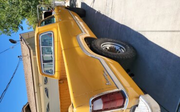 Dodge-B200-1973-Gold-Gold-6