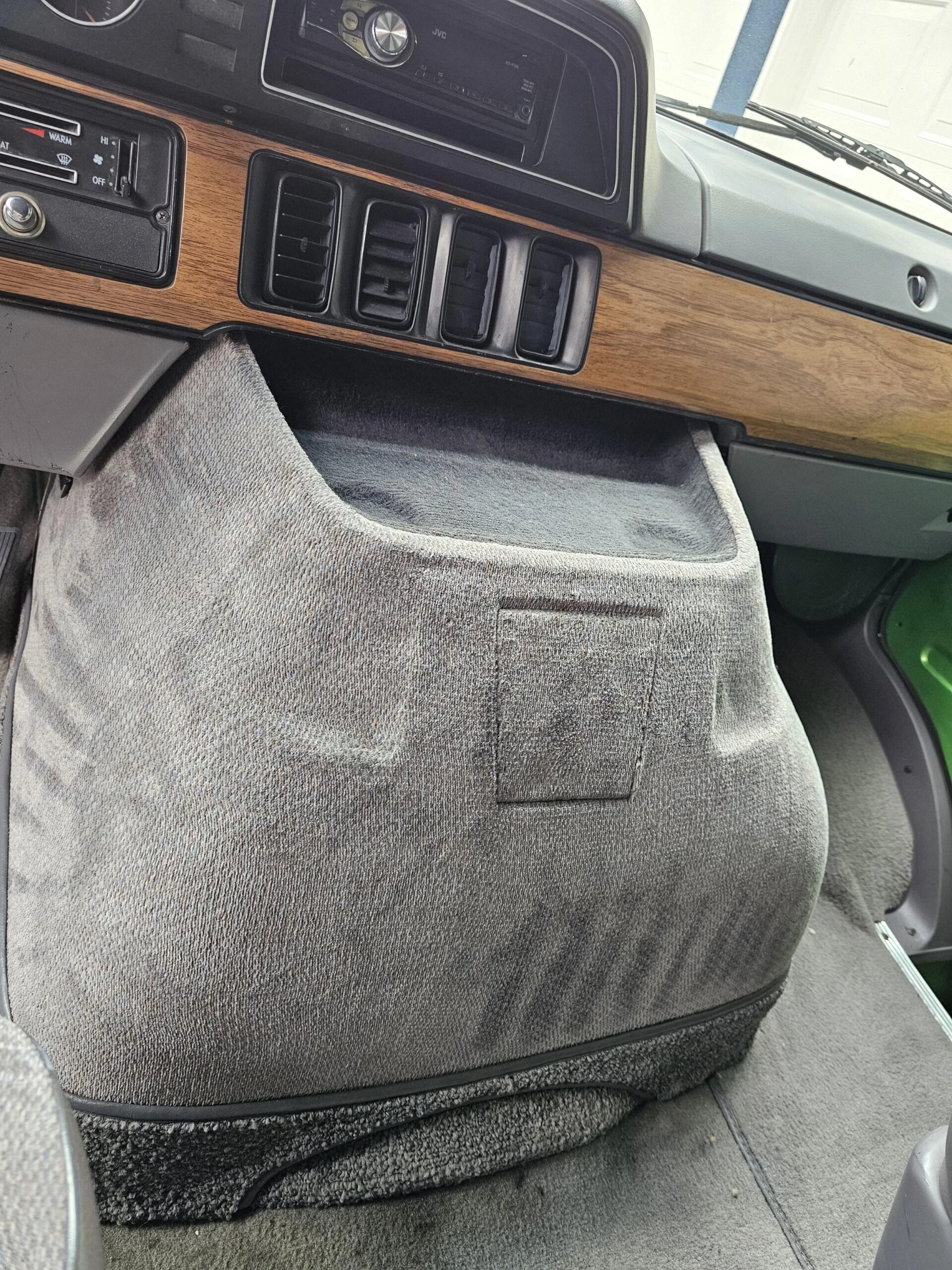 Dodge-B250-passenger-1987-Green-Gray-11