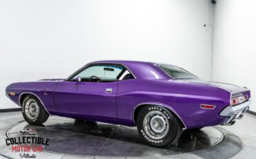Dodge-Challenger-1970-Coupe-10