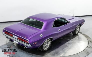 Dodge-Challenger-1970-Coupe-23