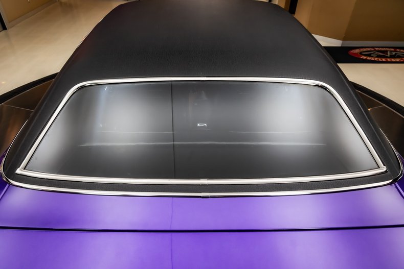 Dodge-Challenger-1970-Purple-34