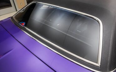 Dodge-Challenger-1970-Purple-35