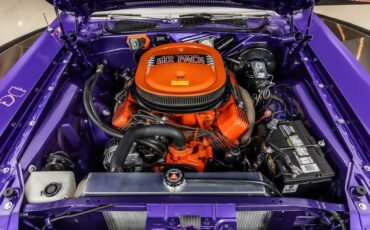Dodge-Challenger-1970-Purple-48