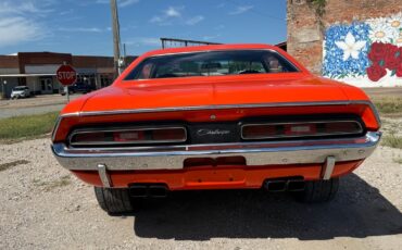 Dodge-Challenger-1971-6