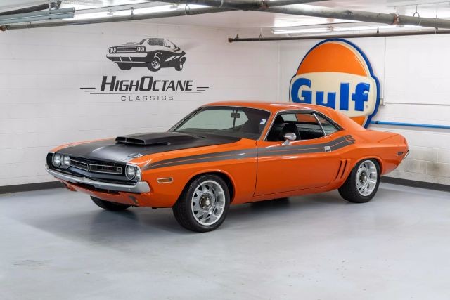 Dodge-Challenger-1971-Coupe-1