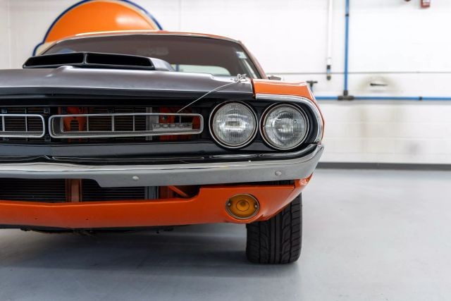 Dodge-Challenger-1971-Coupe-10