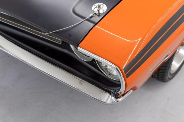 Dodge-Challenger-1971-Coupe-15