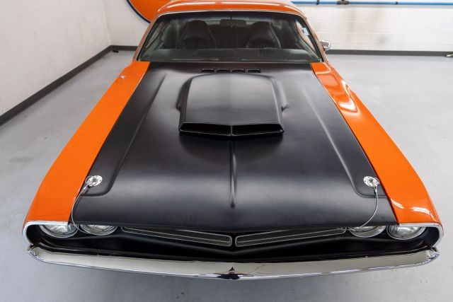 Dodge-Challenger-1971-Coupe-16